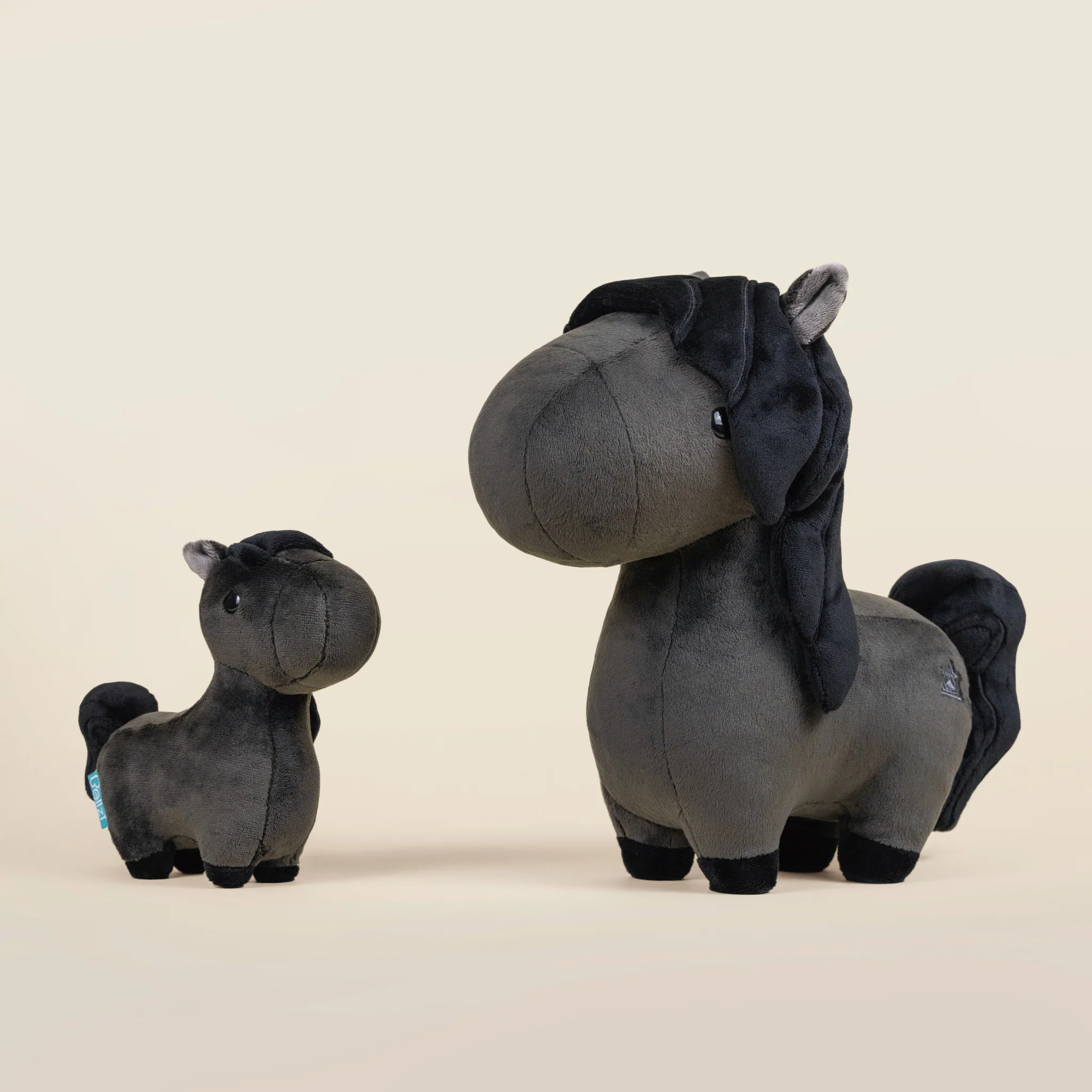 Mini Friesian the Horsi - Image 11